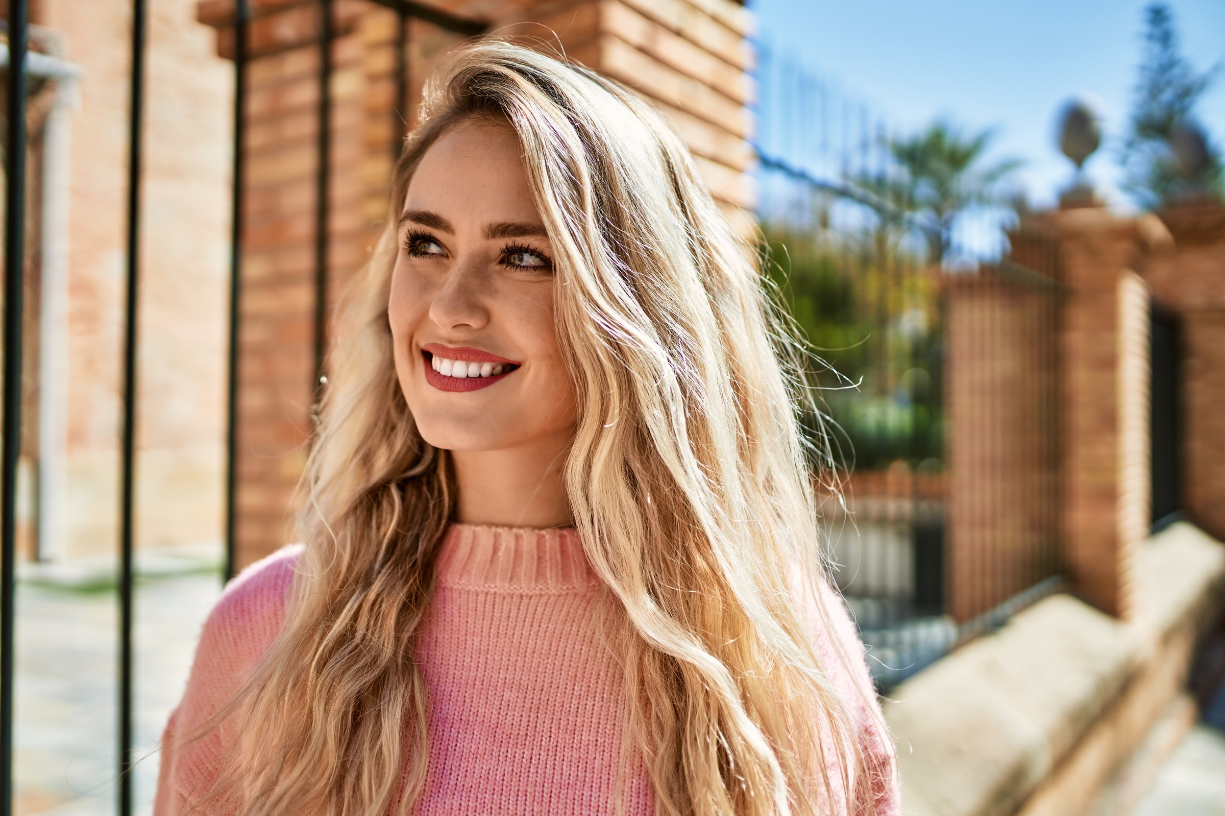 Beautiful woman smiling - Dental Crowns in Federal Way Beautiful woman smiling - Dental Crowns in Federal Way